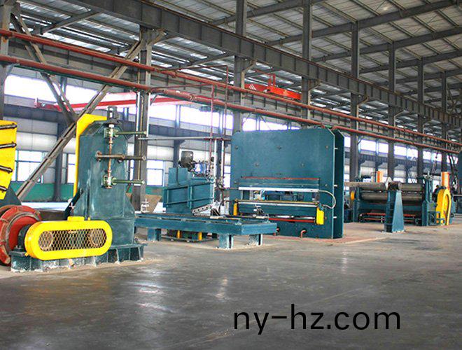 XLB-2600*12600 鋼(gang)絲(si)繩(sheng)輸送帶生産(chan)線(xian)