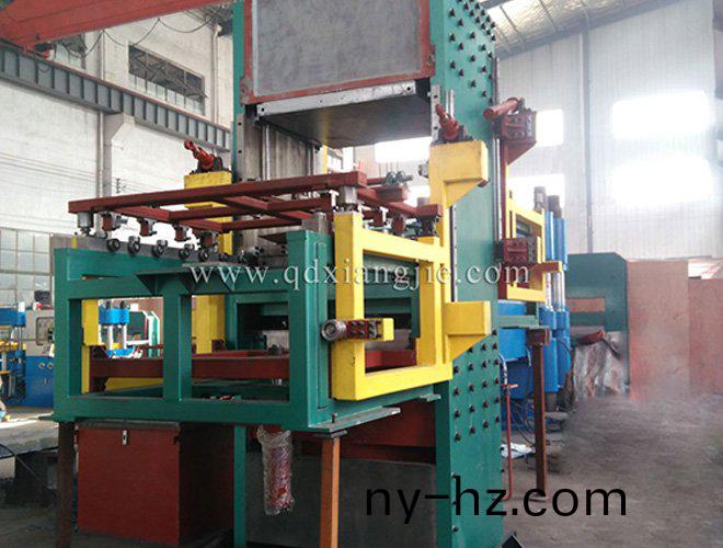 齣(chu)口 捷(jie)尅(ke) XLB -1200x1200mm側(cè)闆(ban)式(shi)硫(liu)化(hua)機(jī)(ji)